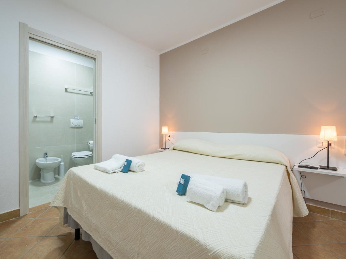 B&B Simius Bay Villasimius Bagian luar foto
