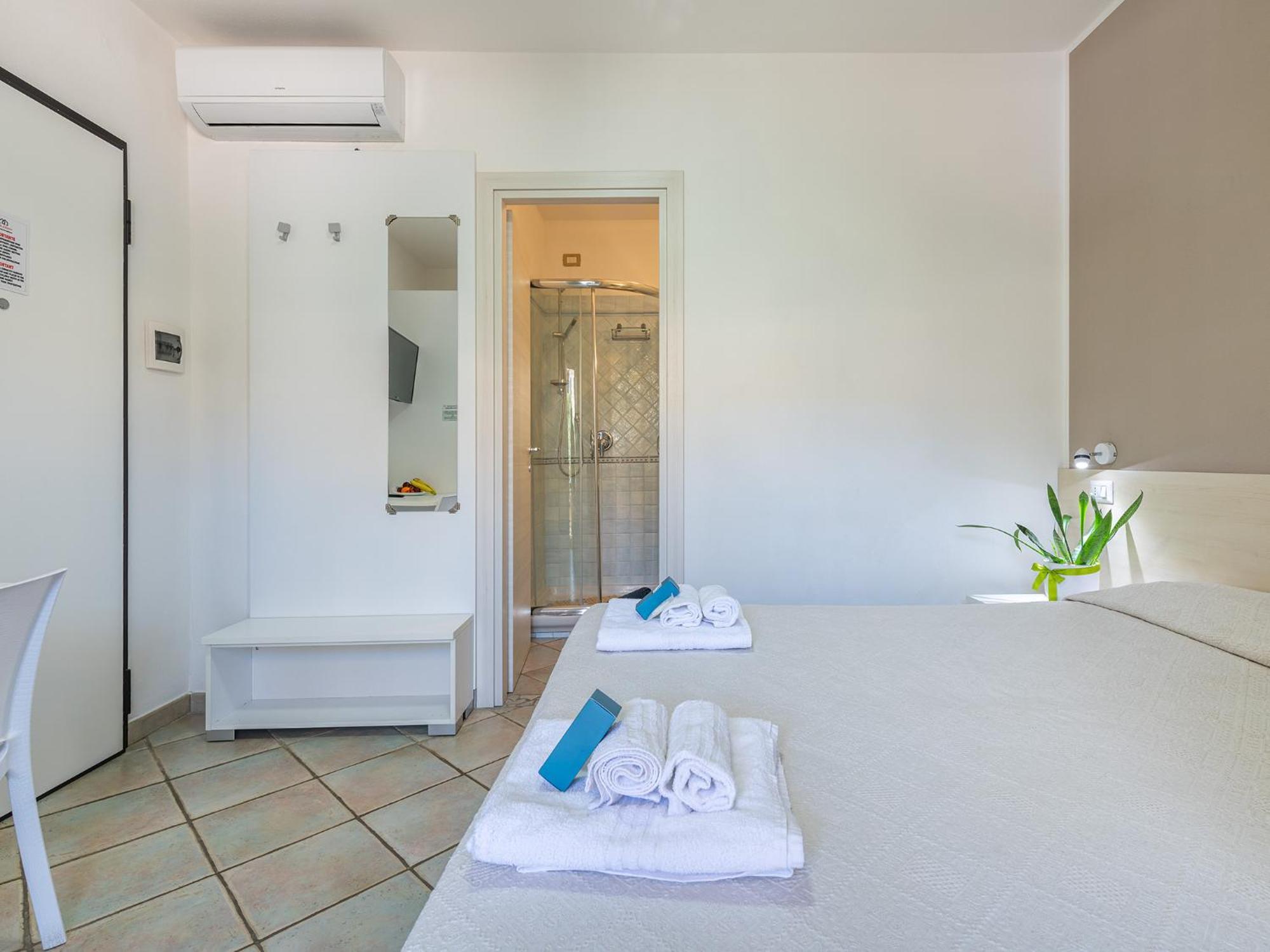 B&B Simius Bay Villasimius Bagian luar foto